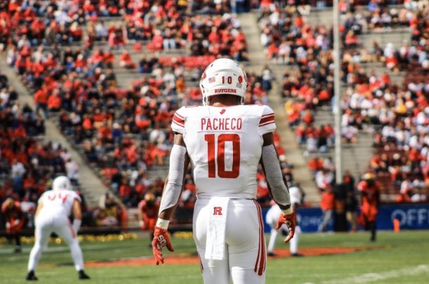 donovanmcmillo3's tweet photo. @GregSchiano and the Rutgers University staff just offered @RFootball. Thank you for the chance to play in The Garden State. ⬜️🟥#GoScarletKnights @RUCoachFraser #CHOP 🛡⚔️ https://t.co/KDejVE2NqW