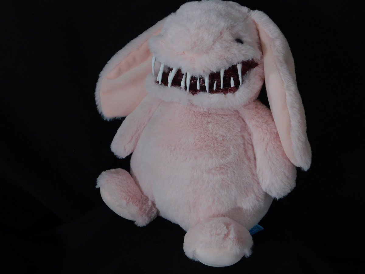 grueoddities's tweet photo. Meet Pinky Psycho!
Peachy pink bunny with a grin 😁 
Sitting at 11” 
This little cutie is looking for a home! 

#horror #horrorart #HorrorCommunity #plush #stuffedanimals #horrorbear #horrorplush #evilbunny #oddities #handmadehorror #horrordoll https://t.co/zoxNo2OdPv