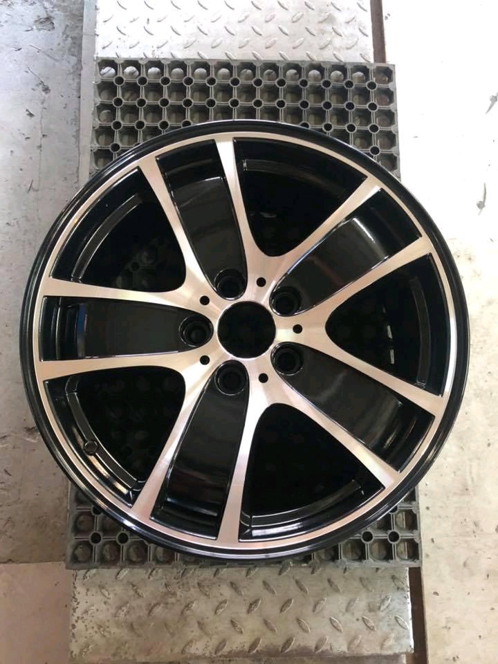 MengMillay's tweet image. Diamond cutting wheel repair machines give you a best wheel repair service💎💎
#Diamondcuttingmachine #wheelrimrepairmachine
#alloywheelrepairlathe #wheelfix #rimrepair #wheelpolishing