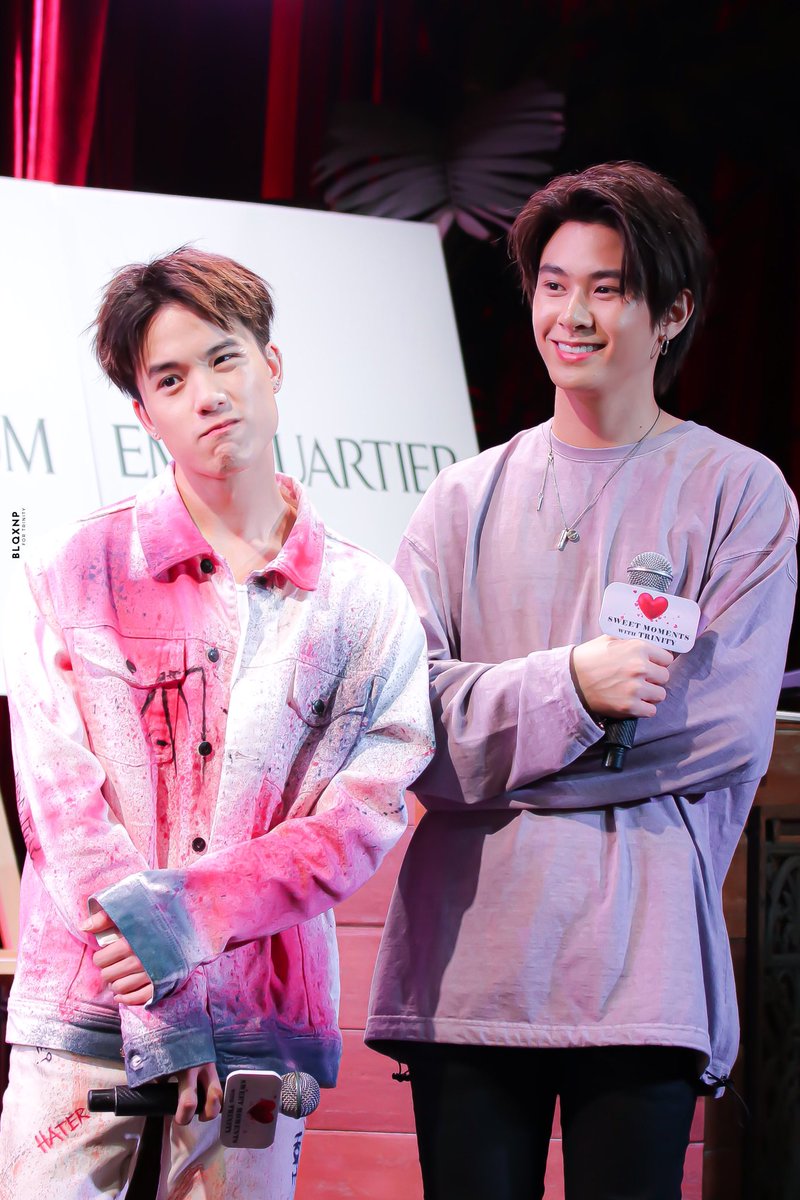 blaqcc's tweet photo. พี่ใหญ่ตัวเล็ก กับ น้องเล็กตัวใหญ่ 
#SweetMomentswithTRINITY 
#JamyJamess 
#JackieJackrin https://t.co/OncvWk8As7
