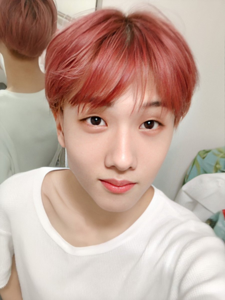 pang_src's tweet photo. หนูทำให้พี่อยากมีแฟนเด็ก  เห็นแล้วสดชื่น อรุ่มม #jisung https://t.co/ryQckqibFU