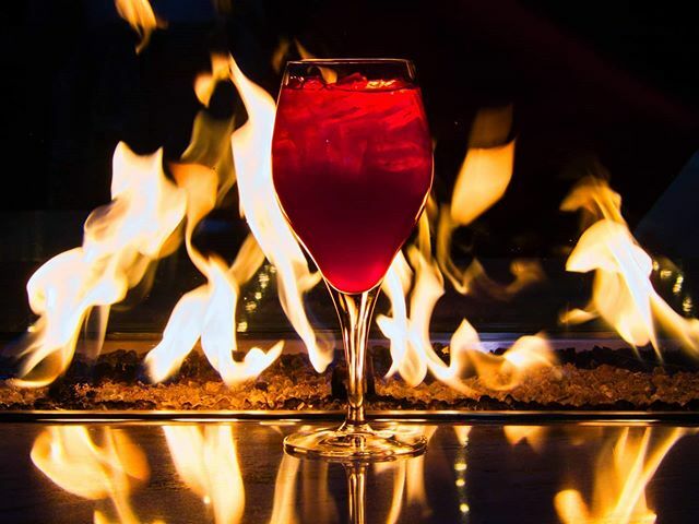 HighTechRealtor's tweet photo. Thirsty? 🔥🍷 🔥 The Sequel
.
The followup to one of the best photos ever*
.
.
.
*taken by me
.
.
.
#nixolounge #sangaria #fireplace #p30pro #luminar4 #raw #hot #fire #drink #friday #lalive #losangeles https://t.co/pri494Pjme https://t.co/CZf32BUGTg