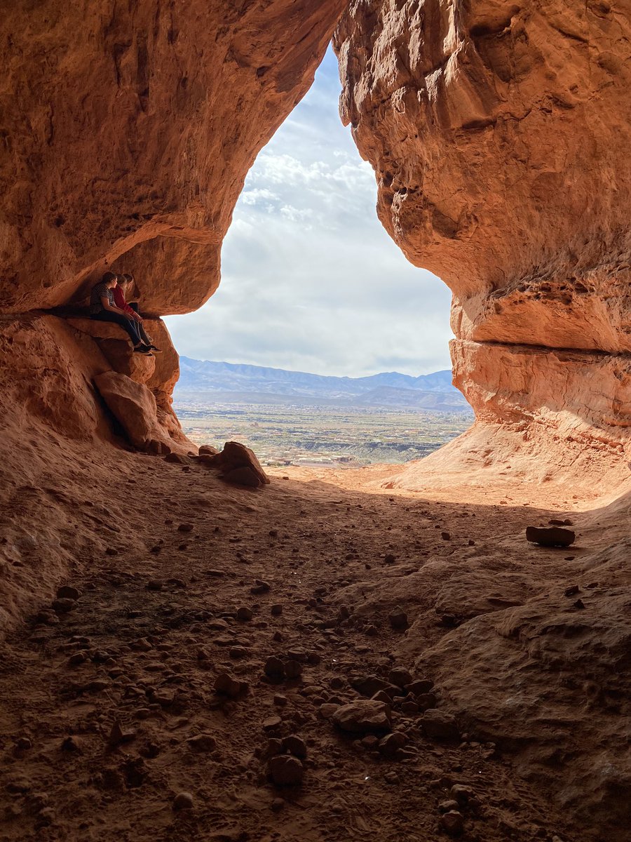 C_Rob_1's tweet image. Southern Utah hits different