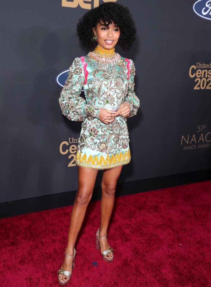 mefeater's tweet photo. Yara Shahidi at the 2020 #NAACPImageAwards 💕 https://t.co/QLYkA5upEK