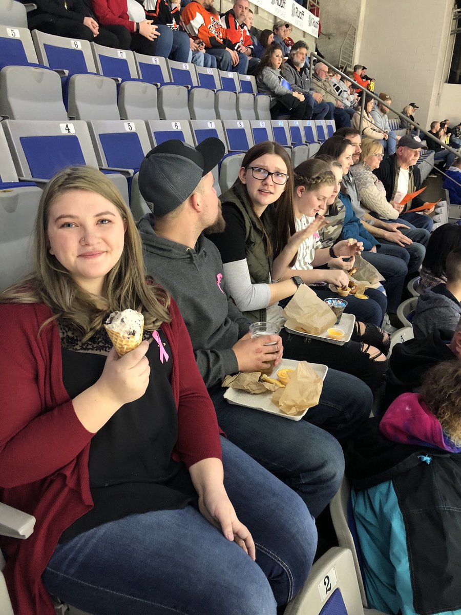 Ash3Jen's tweet photo. #LetsGoKomets https://t.co/NSGubDXYP7