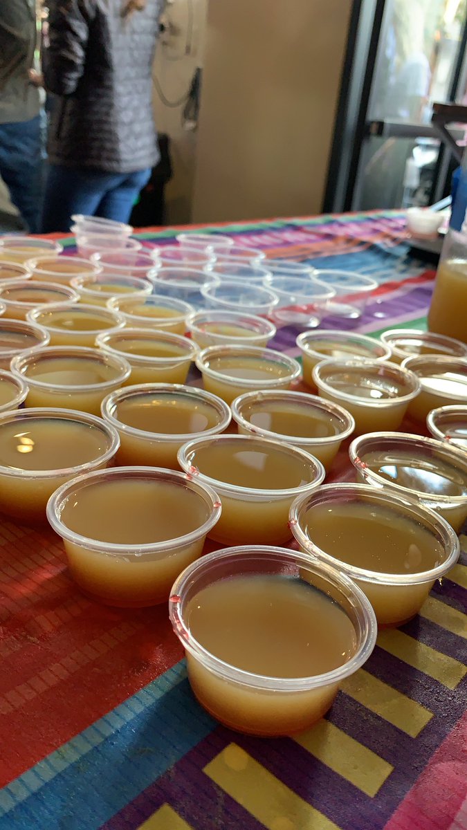 SDBlockParties's tweet image. LIVE from #MardiGras Bites &amp;amp; Booze Tour! 🎭🔥