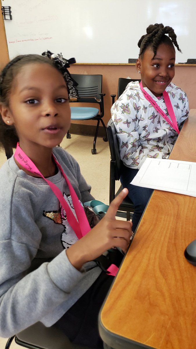 volunteerBGCLA's tweet photo. They may be the youngest, but their drive to learn was immeasurable! So very proud of our 7-9 y.o. coders today! #blackgirlscode #bgcla #buildawebpage https://t.co/MAE2XIkJHc