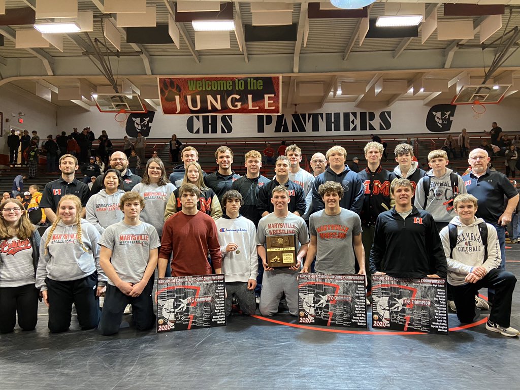 MVilleWrestle's tweet photo. Regional Team Champions!! 8 State Qualifiers out of a really tough regional!! So proud of the progress we have made, but we aren’t done yet! Novotny 2nd, Bockin 3rd, Crome 1st, Caudillo 4th, Ackerman 1st, Slupianek 3rd, Champoux 1st Lott 2nd https://t.co/w7HJctDNFT