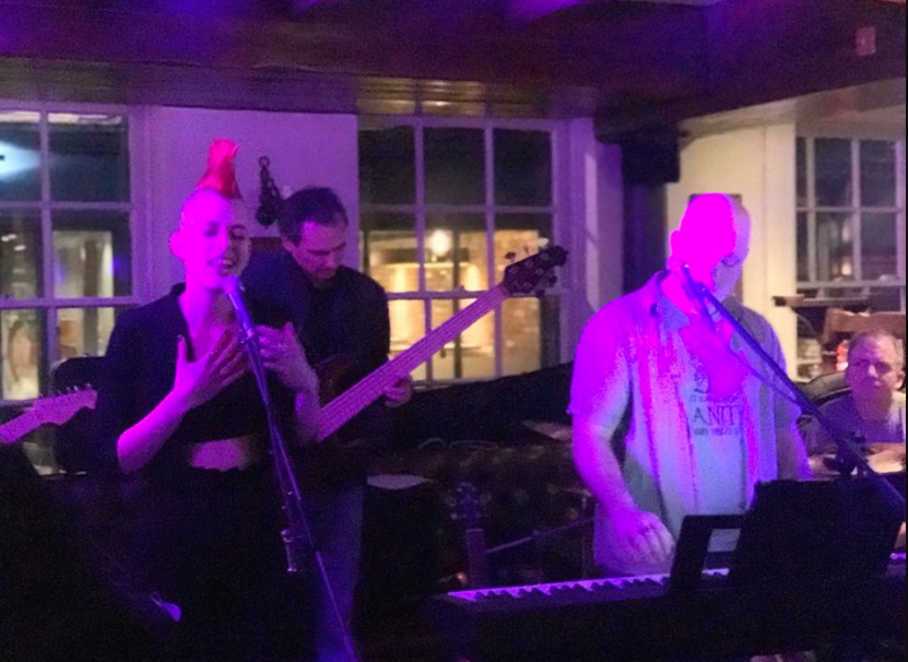 Alice08235306's tweet photo. Incredibly good time belting along to Slack Habits originals and some truly gorgeous covers - So long and good night Slack Habits! https://t.co/N0wMcAFONQ