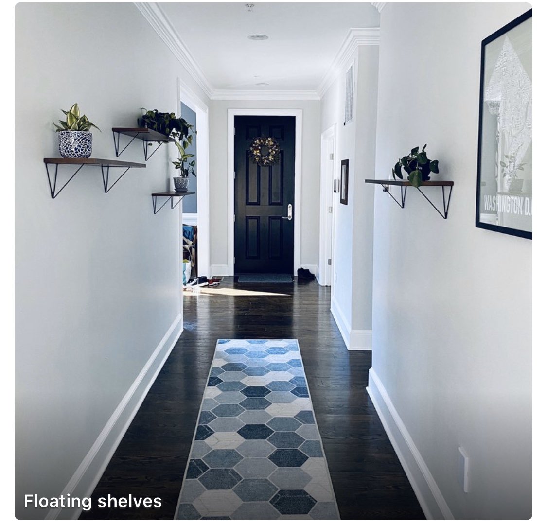 marycarpentry's tweet photo. Floating shelves are the ultimate space saver. They are not only practical but also decorative.. 👨🏽‍🎨 
.
.
.
.
.
#reclaimedwoodfurniture #entrywaydecor #mudroom #homesweethome #myinspiredhouse #openshelving #kitchendecor #kitchensofinstagram #woodworking #interiordesign #handmade https://t.co/qJCID82Vps