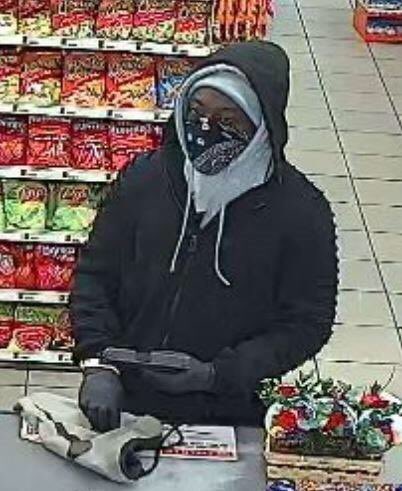 whittierpd's tweet photo. ***HOMICIDE UPDATE*** Homicide occurred at the 7-11 store 8438 Santa Fe Springs Road.  Suspect entered the store with a semi-automatic handgun killing the clerk. Suspect is described as a male black adult, 5-06/5-07.  Anyone with information contact Whittier PD 562-567-9281. https://t.co/MSNhvcHrJB