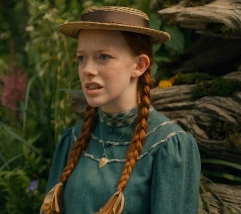 face_delight's tweet photo. Hey ! ANNE 400K ! #renewannewithane " Spencer said your place was named Green Gables I asked her all about it And she said there were trees " https://t.co/qlpTU1RisJ