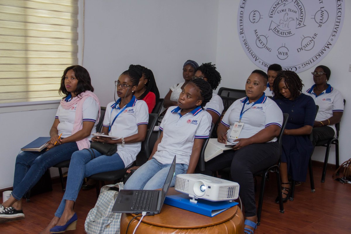 weaczambia's tweet photo. Congratulations to the third & last Cohort of the #AWEin Zambia for completing the DreamBuilder program. They had an opportunity to benefit from existing business networks and other initiatives focused on women’s economic empowerment. @usembassyzambia @BongoHive @ECAatState https://t.co/R62T49oVnR