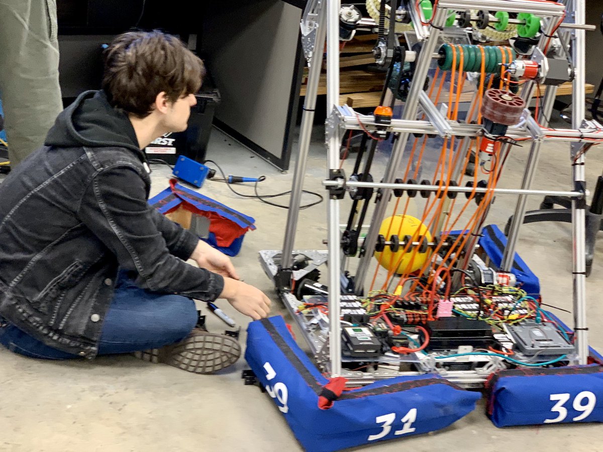 #OHSRobotics getting ready for the VRC State Tourney, performing a mid-season re-organizing and inventorying before the Diverse Power GP for #GPUSA and getting the FIRST robot dialed in.  Busy Saturday! #GoBigO