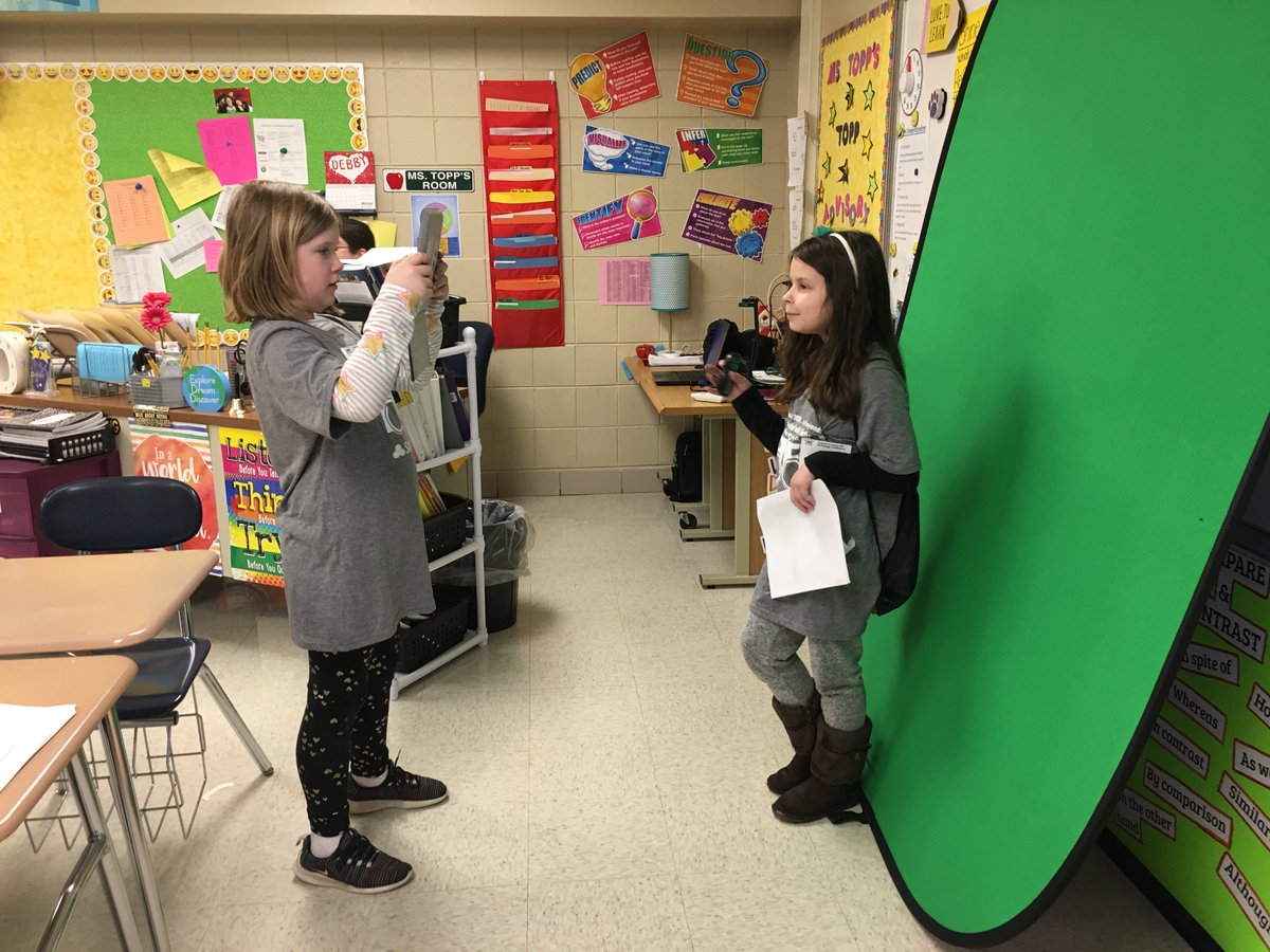 BensenvilleD2's tweet photo. Johnson students Elodie L. and Maya B. just shared their #BSD2SIT presentation titled “The Green Screeners.” In this session, students learned how to use a green screen and an app to make cool videos with fun backgrounds. https://t.co/e9iiDK6uZl