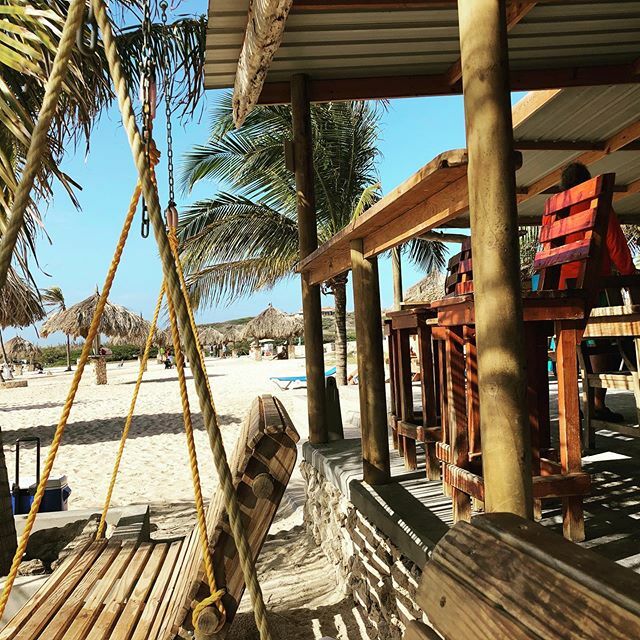 EdCreed's tweet photo. Enjoying a relaxing day in Aruba  #liveyourbestlife #havefun #pilotlife https://t.co/3AILi82Y8X https://t.co/AZT3eM3tmD