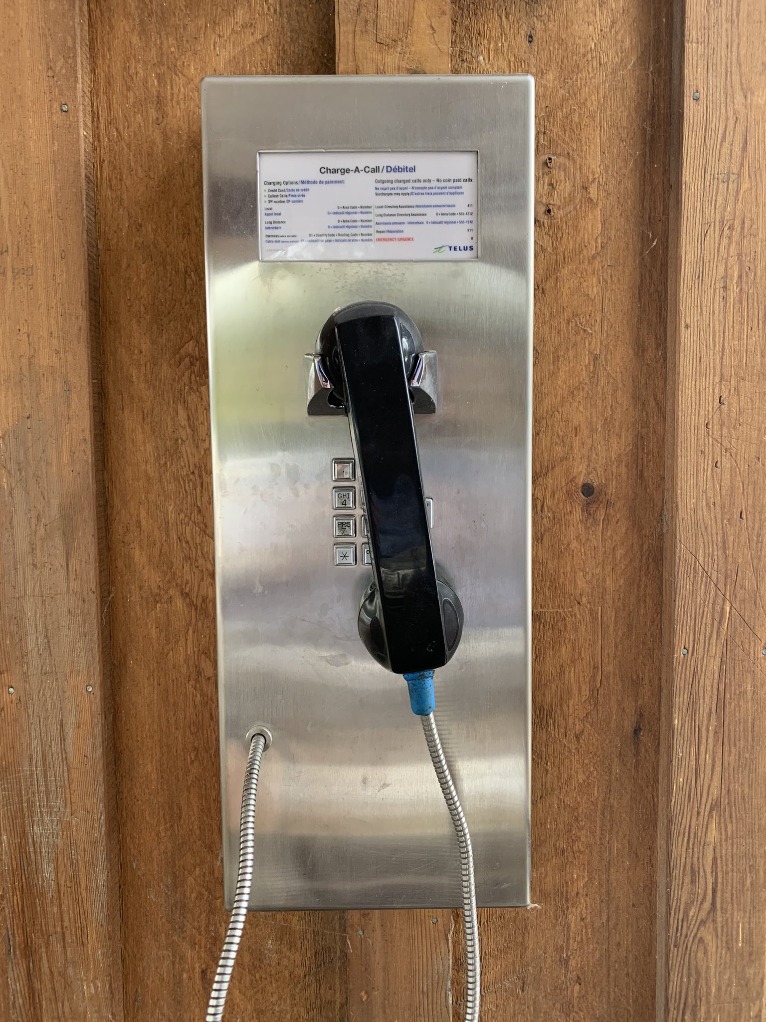 Telus information 411 outlet