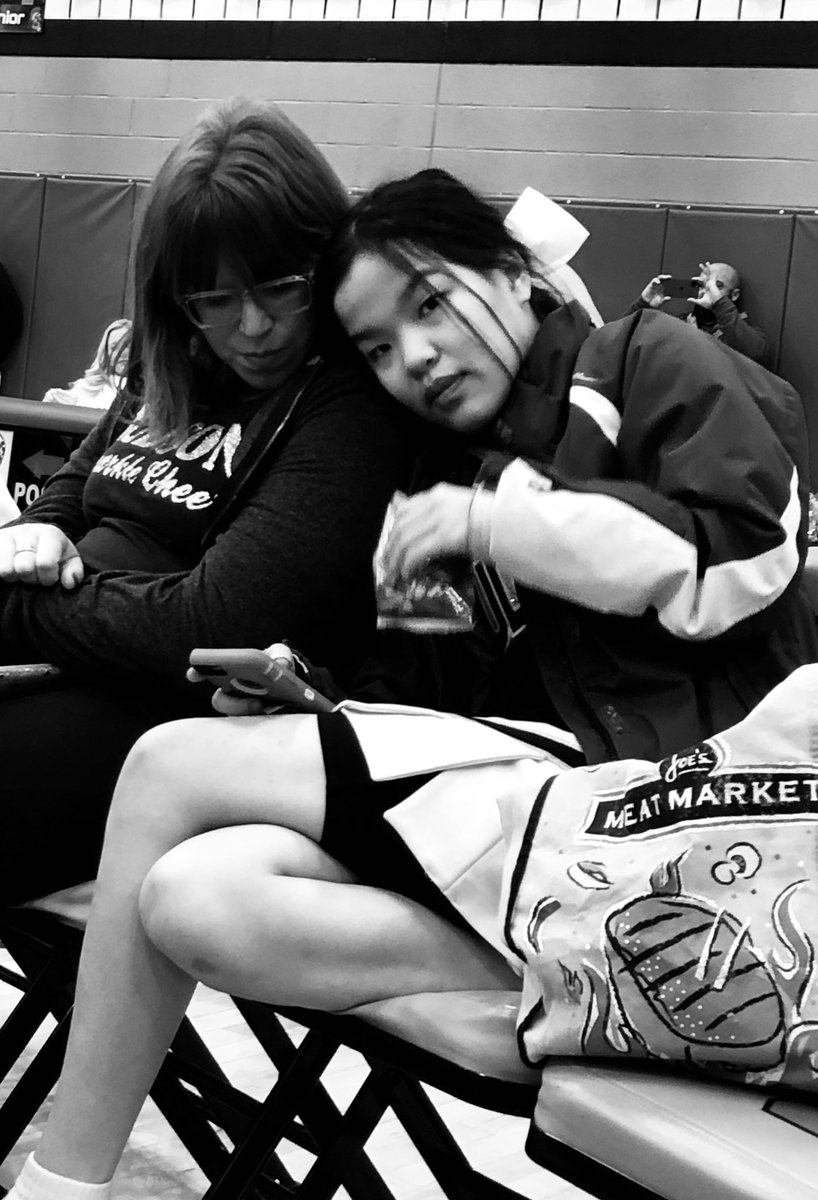 Ive30951557's tweet image. A few minutes of respite with coach after a long day at the Sparkle Cheer Showcase #hhssparklecheer #sparkleeffect