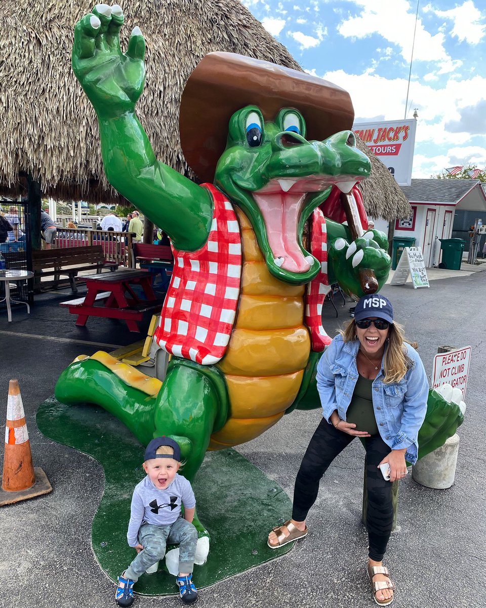 Goin’ on a gator hunt 🐊 #LoveFL