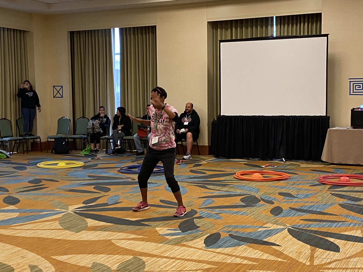 CoachBrandPE's tweet photo. 1st time presenting ever &amp; had a blast!! Thx @CAHPERD 20 conference for the opportunity 🙏🏾❤️ #CAHPERD20 #InFocus #gettingoutofmycomfortzone #Physed #HealthEd #DMUSD @CDM_Dragons #CoachBrandCDM https://t.co/9RrhVweDV5
