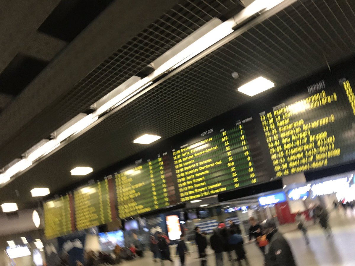And back in Brussels right on time! – bei  Gare de Bruxelles-Midi / Station Brussel-Zuid