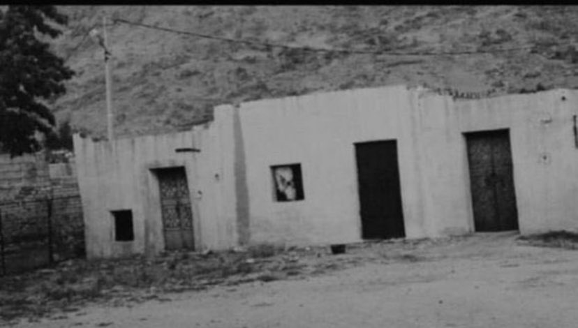dfa_17's tweet photo. لو تمر شارع حبيبك من بعد مده بتشوف بعض المباني تلوح يديها ❤️ https://t.co/h0MJb04EmF