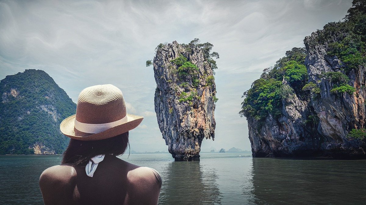 wanderlust6758's tweet photo. Solo travel in Thailand: Ultimate Guide for women going to Thailand alone https://t.co/mzClzhG8ym https://t.co/lOt5tNxuj6