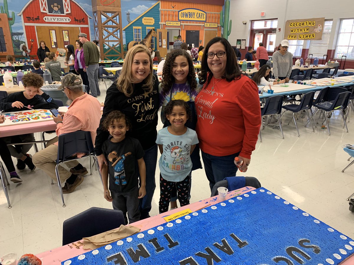 lorimshaw's tweet photo. Love Our School Day was an amazing experience.  We had so much fun connecting with our community &amp; families.  Thank you to our partners, @MsSingletonNISD, our teachers, &amp; our families for making it possible.  @NISDCarson #schoolconnect https://t.co/hgCAycO12F
