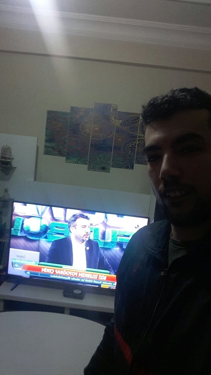 netkopya8787's tweet photo. Galatasaray alancak maci abi https://t.co/l1GzdYafry