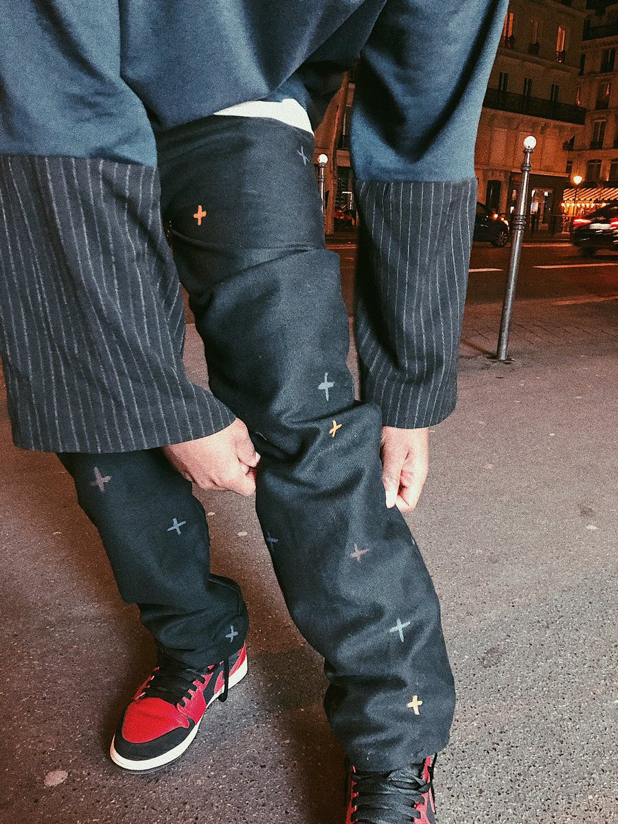 chanceko's tweet photo. tu sais que le drip est sale 🐍⚡️🧨 https://t.co/iobin9ICmx