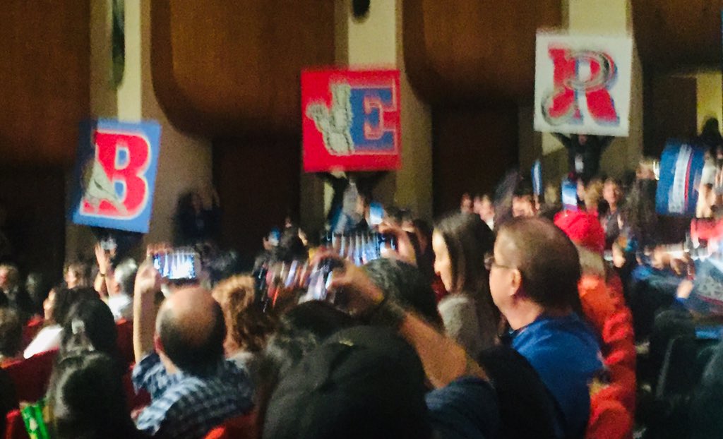 Ready for change!!! <a href="/BernieSanders/">Bernie Sanders</a> #ElPasoStrong #NotMeUs #vozlatina