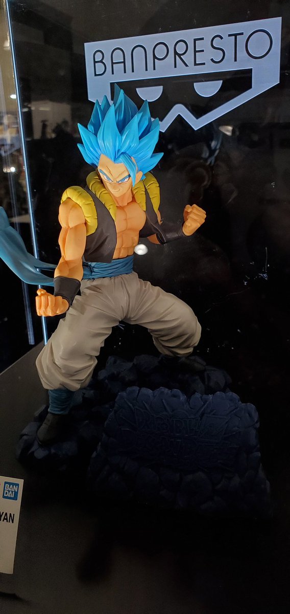 AgentM's tweet photo. That Gogeta! Great Ape Vegeta! A full Ginyu Force, eventually?! So good. #ToyFair2020 #AgentMLovesToyFair #dragonball https://t.co/3OuLe1wpAf