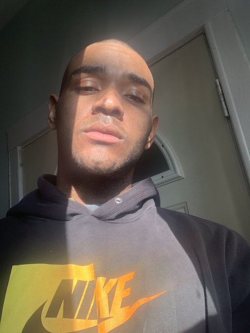 That morning light came through so I had to grab some angles 📸 📸   Those 5 discounts this morning went<a href="/tag/fitness"class="tags"><span>#fitness</span></a><a href="/tag/bi"class="tags"><span>#bi</span></a><a href="/tag/pornstar"class="tags"><span>#pornstar</span></a>