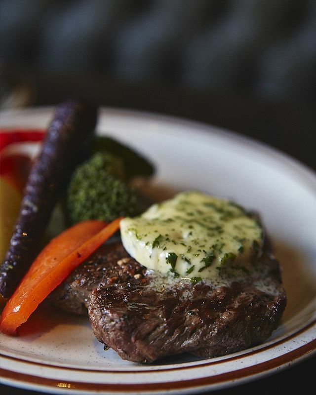 A dish that is always comforting - even more during winter weather. 🤗❄️
-
Un plat toujours réconfortant - encore plus pendant les longs mois d'hiver. 🤗❄️
.
.
.
.
.
.
.
.
.
#tavernegaspar #gastropub #mtlfood s #expoldmtl #oldmtl #vieuxmtl #foodiemontr… ift.tt/37UsgLf