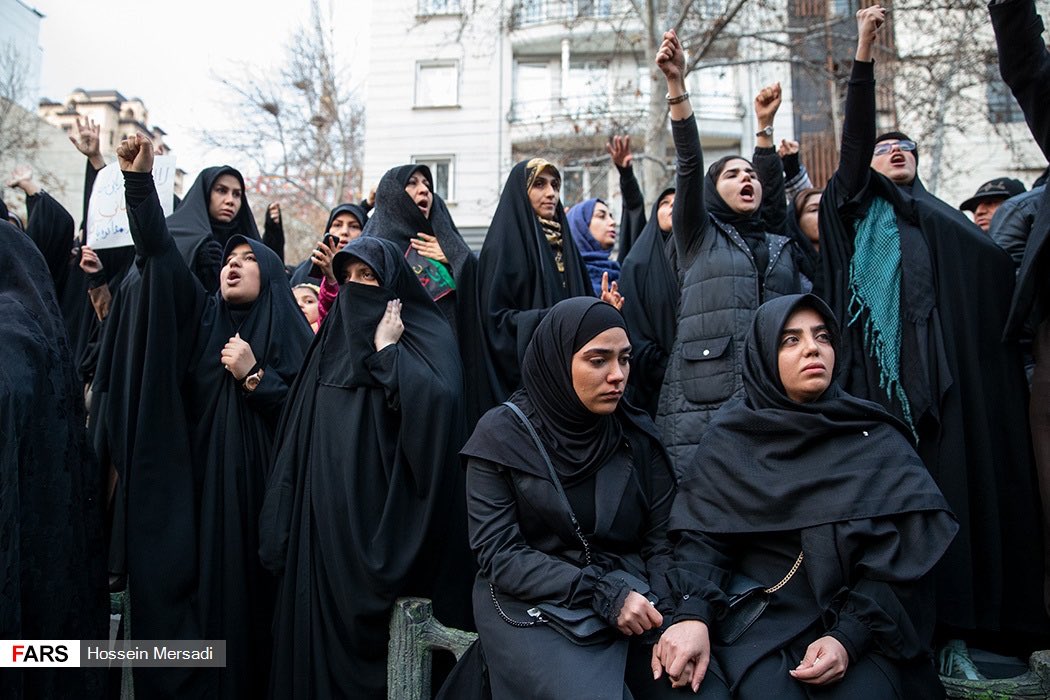 فیوره‌‌ی دلها tweet media