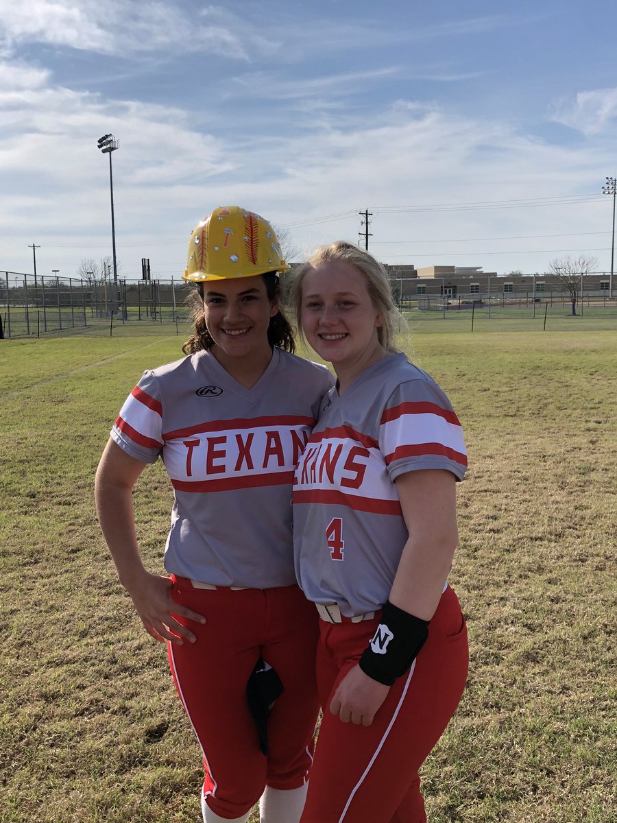 TexanSoftball's tweet photo. With another win the #GoesHardHat goes to Avery! She had a great bat all game!! #GATA 💪🏼🥎❤️ https://t.co/cVjbZxuXYt