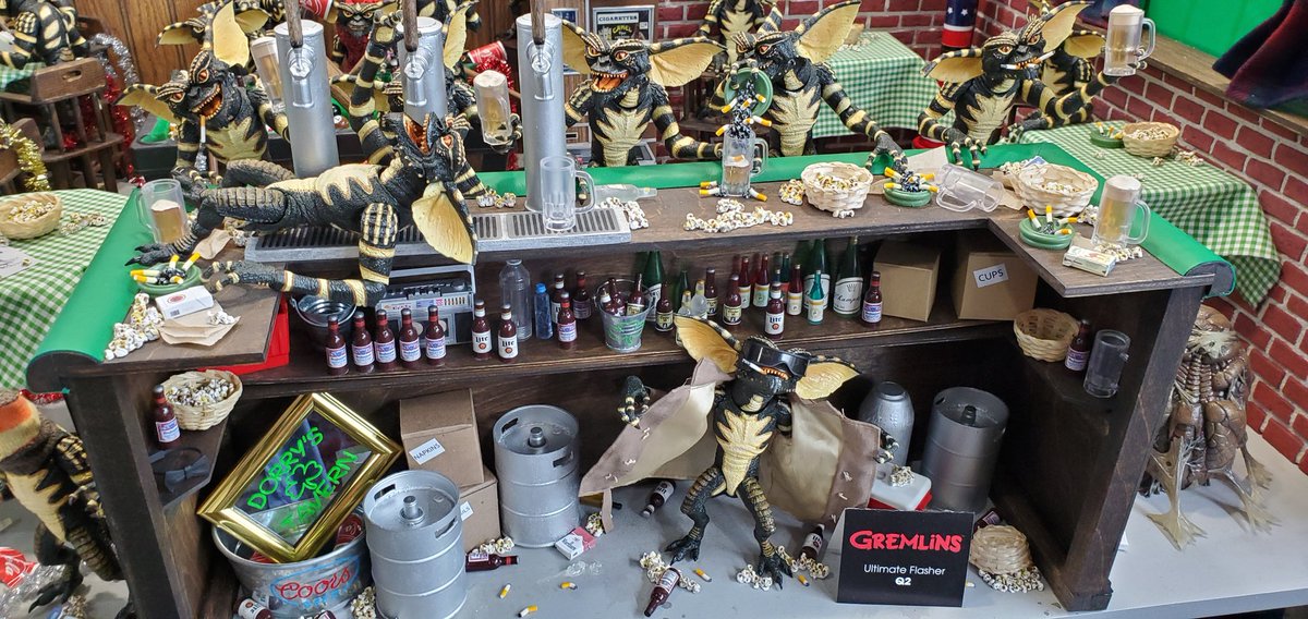 AgentM's tweet photo. The Gremlins diorama from @NECA_TOYS! 🤩 #ToyFair2020 #AgentMLovesToyFair https://t.co/gVVYhBCb5d