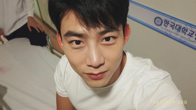 FR2PMRepublic's tweet photo. [IG] 220220 | Eyecon_taec :
🎬_S#20
⠀
#OKTAECYEON #MBC #THEGAME #TOWARDSZERO #KimTaepyung #TousLesJours #LeJourDeTaecyeon #1Jour1Taecyeon #IlRemplit #Lécran #LeMagnifique #😎 #WeekendPalpitant‼️ https://t.co/pZRgdTvyJ6