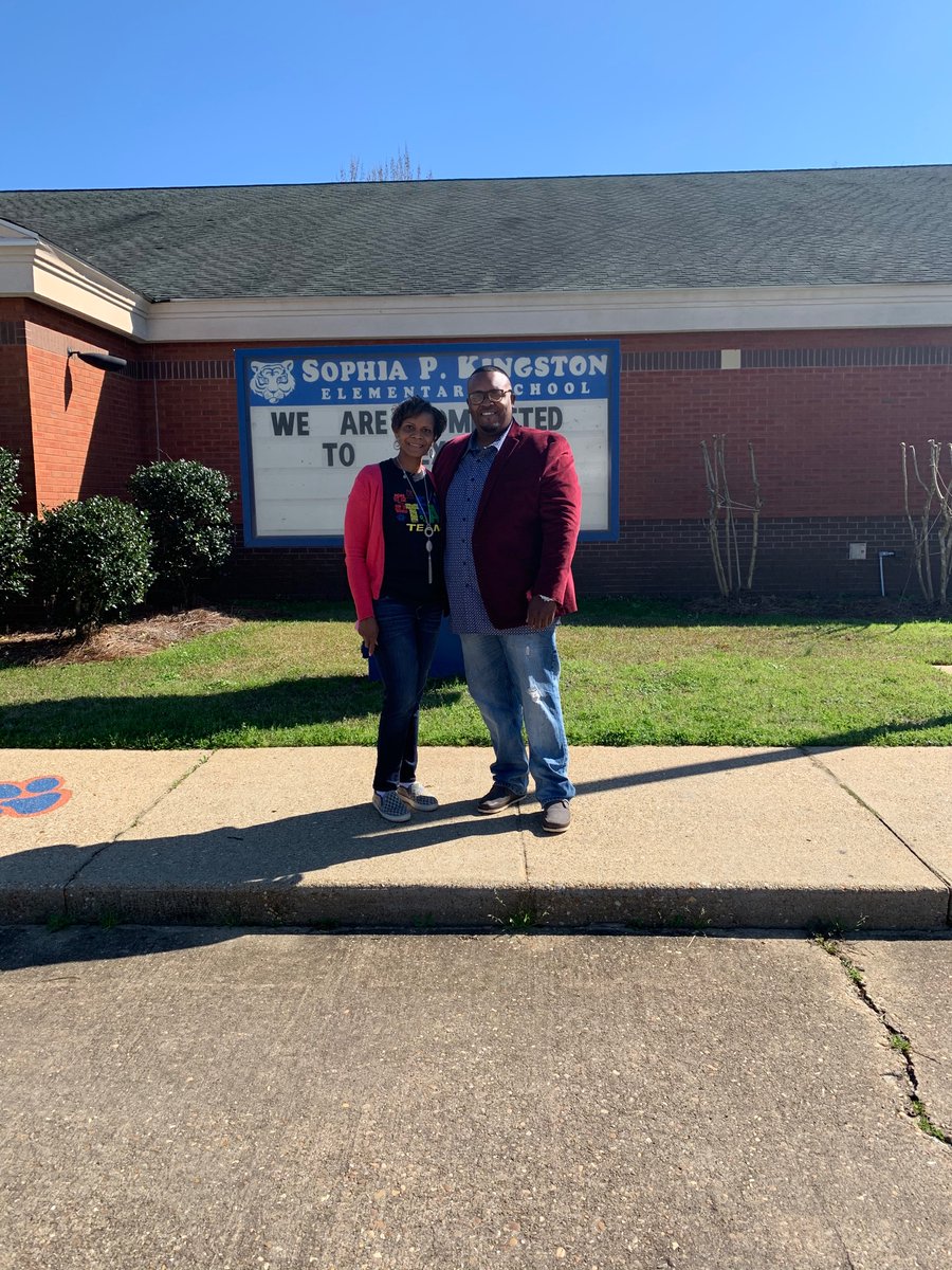 Caraka90's tweet photo. Andre Lawson was a sixth grade student in my classroom twenty years ago at East End Elementary School now known as Sophia P. Kingston Elementary School. I am so proud of Andre with his accomplishments and giving back to his former school’s robotic team. #TeamSelma https://t.co/ltJrun0Q4h