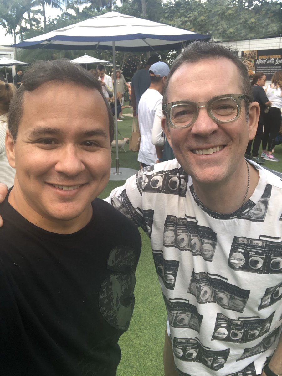 Enjoying the South Beach Food &amp; Wine Festival with <a href="/TheTedAllen/">Ted Allen</a> . #Miami #chopped #sobewff #queereyeforthestraightguy