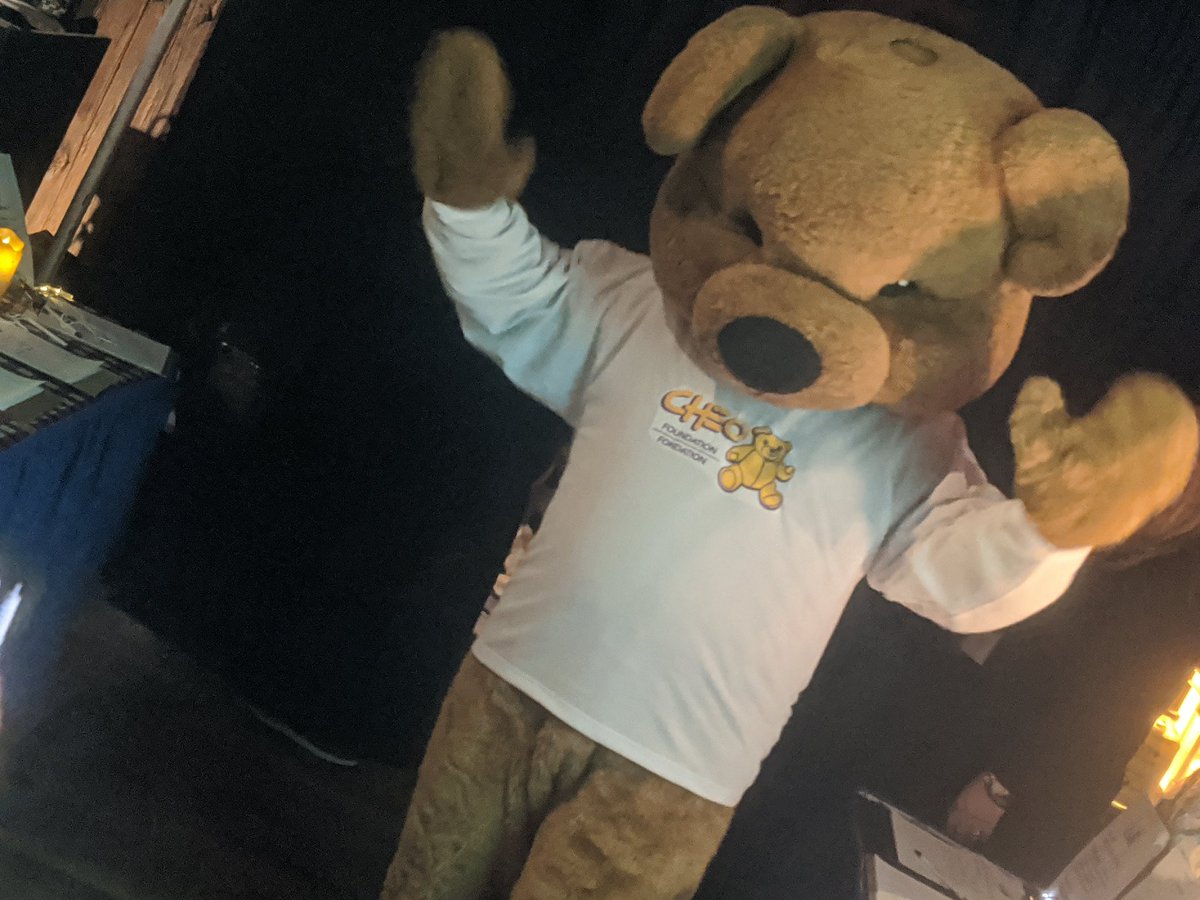 TimTierney's tweet photo. The @SingOutforCHEO party underway! @HopperJeff , @sophiemoroz and the @PureCountry94 crew here at LoneStar! Swing on by! 🤠... It is for @CHEO https://t.co/wxqTRzNLyZ