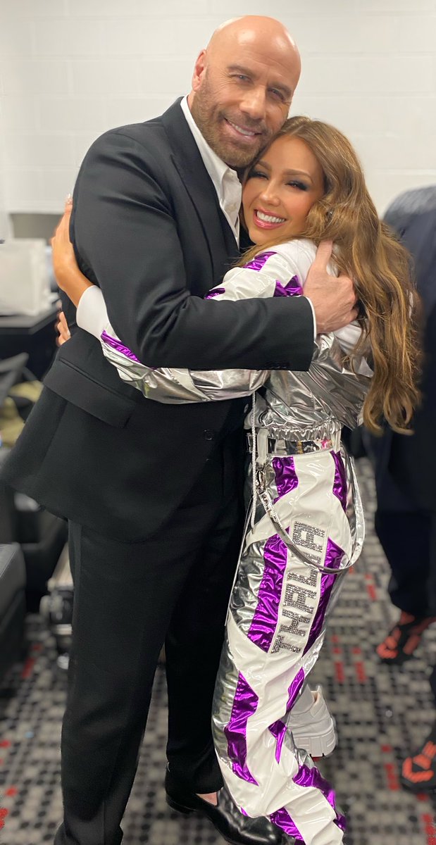 thalia's tweet photo. Sandy y Danny... Mi historia 💕💕
#johntravolta @PremioLoNuestro #PremioLoNuestro #PLN #PLN2020 #PremioLoNuestro2020 @Univision

PHOTO ALBUM ⬇️
https://t.co/XgIzoMY6Q1 https://t.co/OqoQ2gAkoL