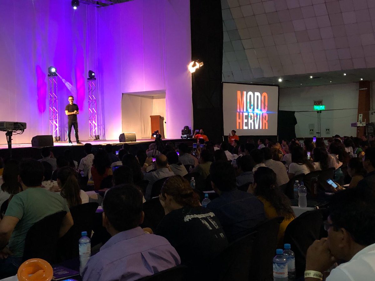 invertirmejor's tweet photo. Conferencia #IdeasMillonarias en #Lima #Perú 🇵🇪🔥🇵🇪🔥 #ItsWorkShop extraordinario evento donde cientos de personas cambiaron sus vidas y no volverán a ser las mismas ¿Ya decretaste estar en uno de mis eventos para llevar tu vida a otro nivel?InvertirMejor® https://t.co/ZIrKOWcsJC https://t.co/ENVkpJ3FWa