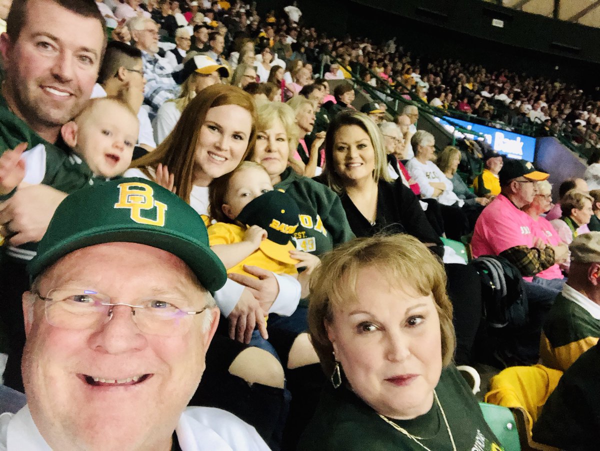 Alyssa Biles (@coachabiles) on Twitter photo 1st the <a href="/BaylorMBB/">Baylor Men’s Basketball</a> game now the <a href="/BaylorWBB/">Baylor Women's Basketball</a> game. Bear all day everyday💚🐻💛#SicEm 1st the <a href="/BaylorMBB/">Baylor Men’s Basketball</a> game now the <a href="/BaylorWBB/">Baylor Women's Basketball</a> game. Bear all day everyday💚🐻💛#SicEm