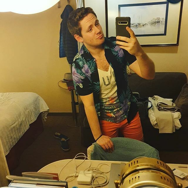 DavidRibiMusic's tweet photo. Ready to Rio! 🤩🌎🎊🌠🌈🎉🕺
#carnival #riocarnival #riodejaneiro #brazil #nightlife #explore #poser #WhenInRio #party #festival #rio2020 #letsgo #selfie #selfieboy #instaboy #copacabana #overnight #celebrate https://t.co/jbcWc8XnAN https://t.co/xCUxEEWMaK