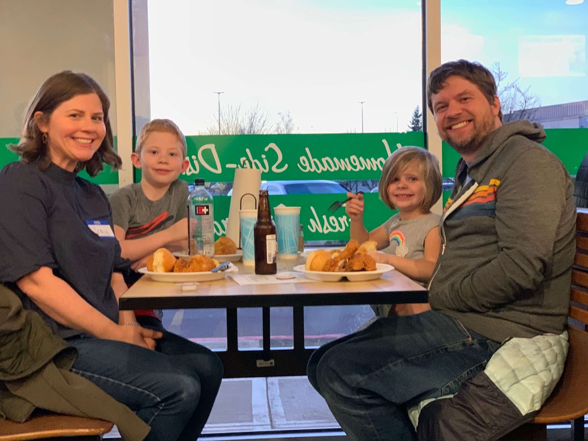 Ezells_Chicken's tweet photo. From our family to yours, thank you for your love and support of Ezell’s Famous Chicken! 🤙🏼
#FamilyFirst #EzellsIsGood #FamouslyGood #TheGoodChicken #HomeMadeGoodness https://t.co/fQqXFK7wW8