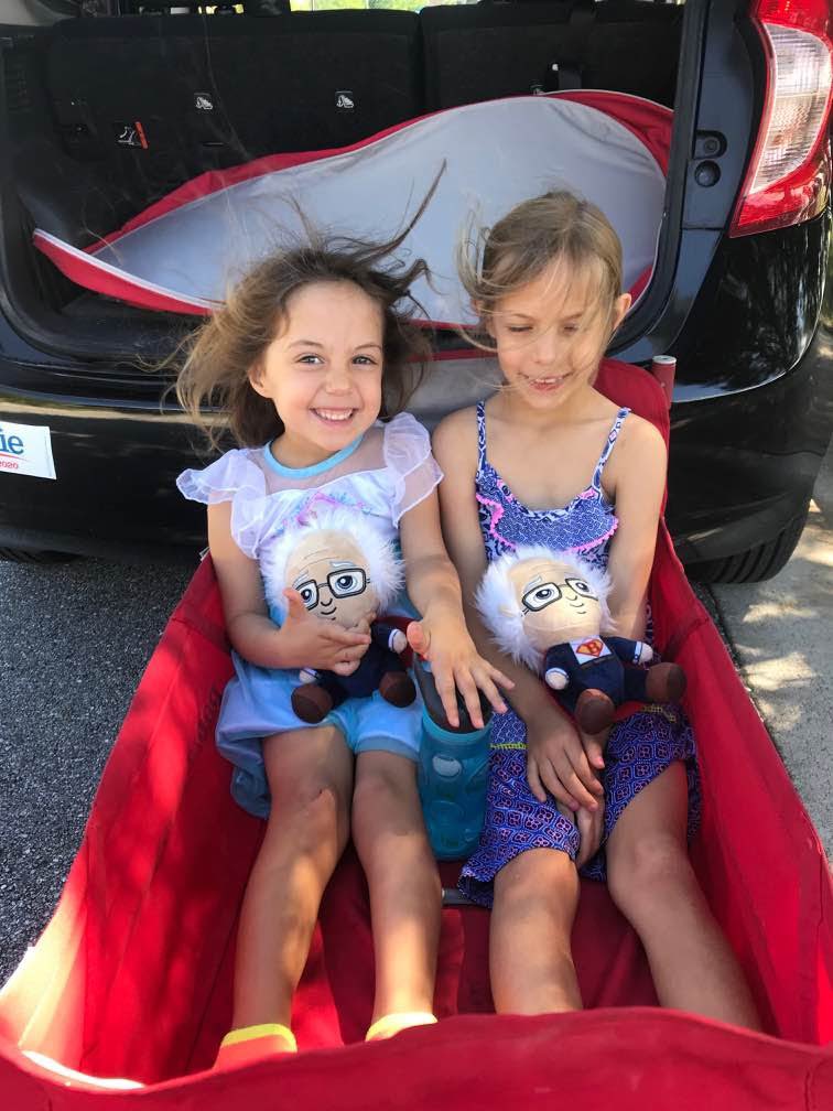 FL4Bernie2020's tweet photo. Kids for Bernie out in full force today knocking doors in Lake Worth! #FloridaForBernie #Bernie2020 #KidsForBernie #NotMeUs https://t.co/IHpqkJGvan