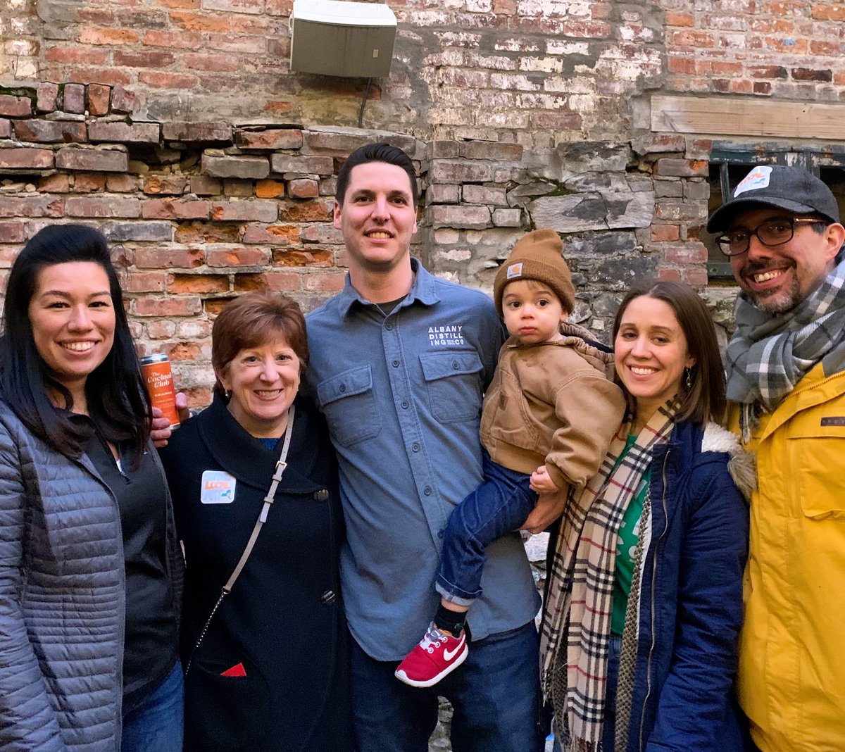 KathyMSheehan's tweet photo. A beautiful day for the 2nd Annual Winter Art Fest hosted by @AlbDistCo and @acgallery! Thanks to @CapAlbanyCorp for helping support this fun event and worthy cause. https://t.co/qwK8ktda7l