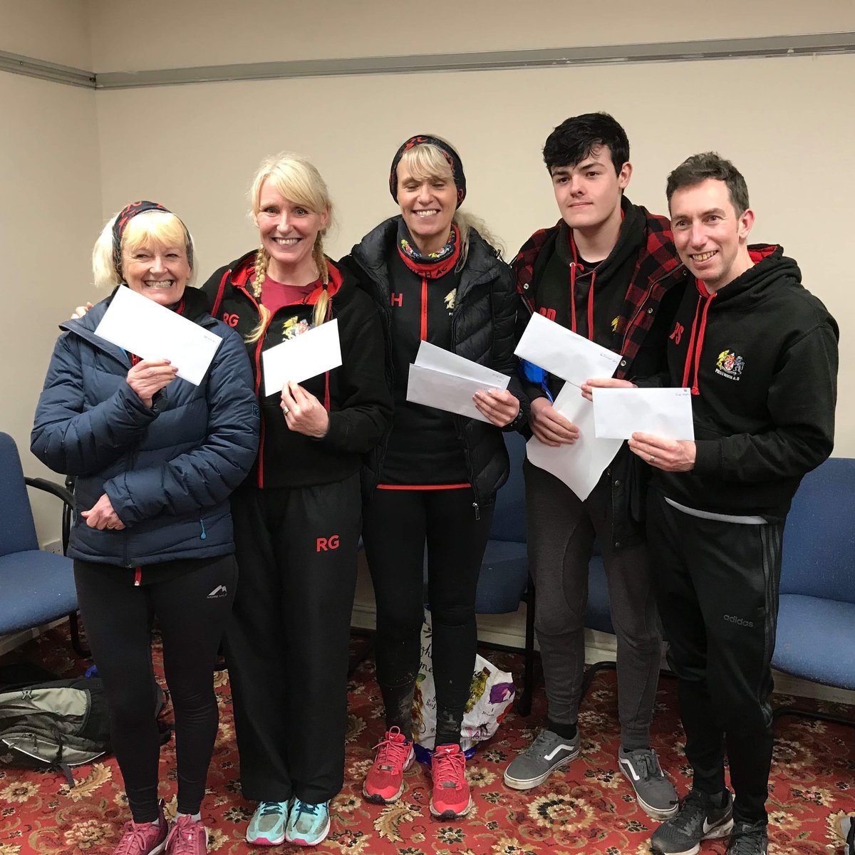 PACprestwich's tweet image. ⚫🔴 Pies 🥧 and PRIZES ✉ for #TeamPAC at the @wigan_phoenix Standish Hall Trail Race today! 👍💪👏 @stephcaldwell61 @RachGarner1 @h_linzi @paulmsavage