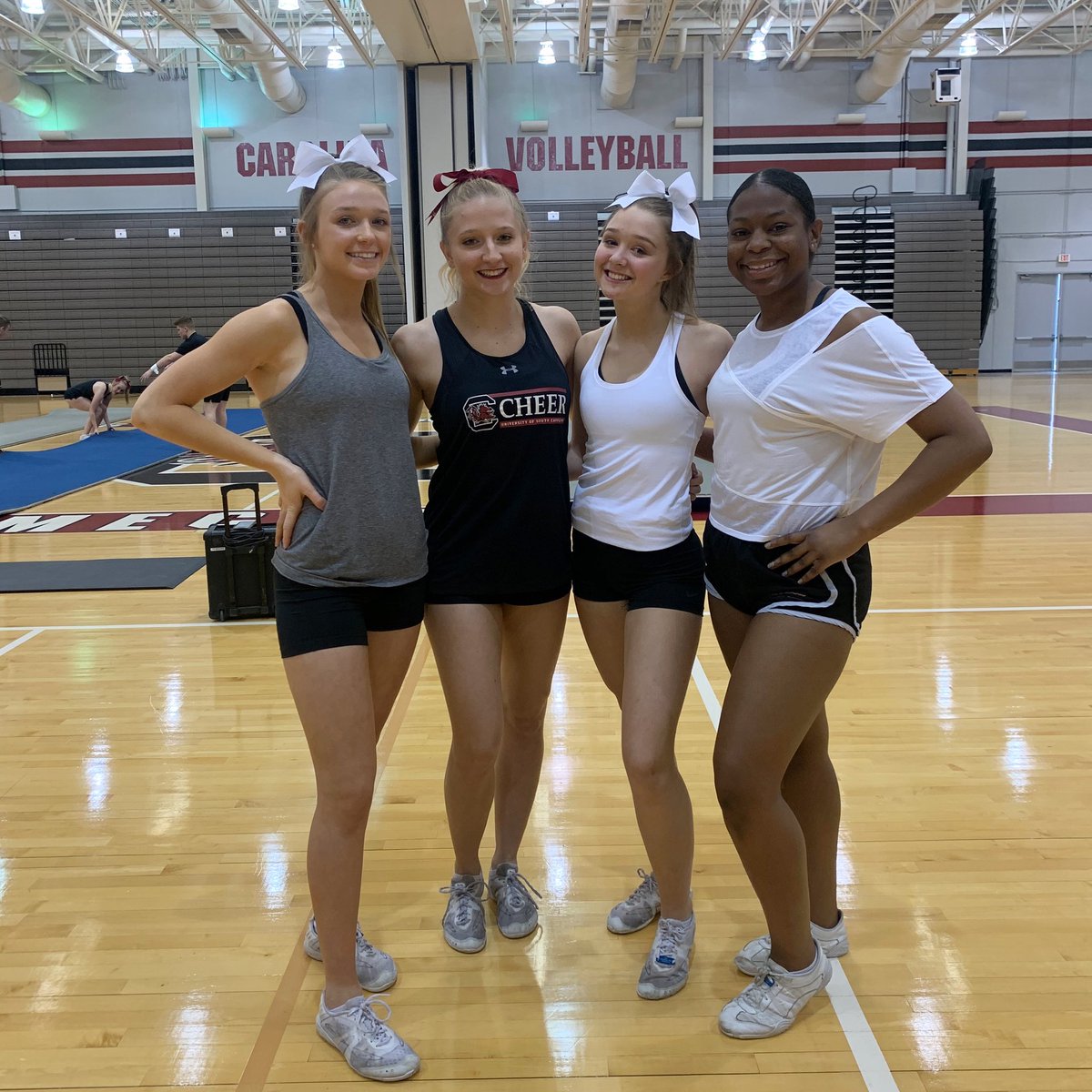 MRMavsCheer's tweet photo. One of our favorite alums @sophie_hatchell with some MR Varsity Cheerleaders at the @GamecockCheer Clinic! 🐔❤️ #gococks https://t.co/CCoPfoGkVu